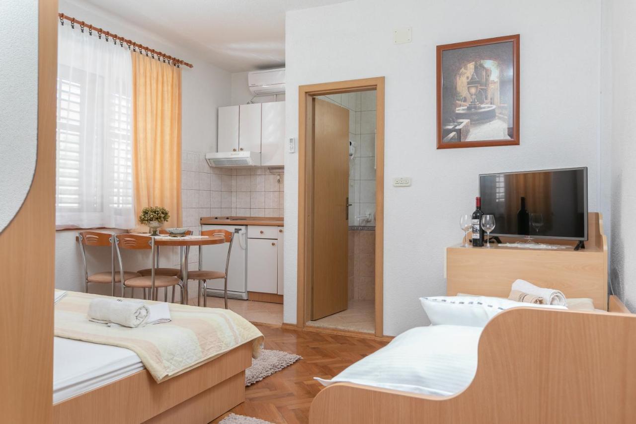 Apartments Barba Tučepi Zewnętrze zdjęcie